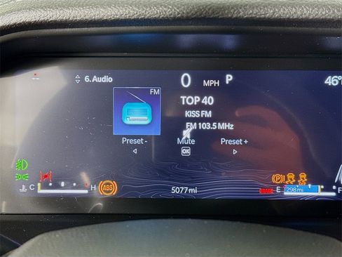 Used 2025 Jeep Grand Cherokee Limited w/ Trailer Tow Package image 13