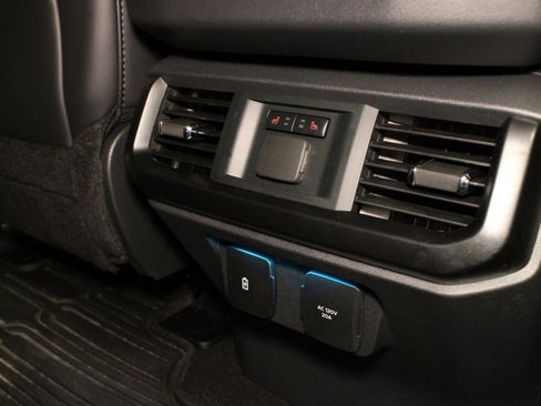 Used 2025 Ford F150 Raptor AWD/4WD image 19
