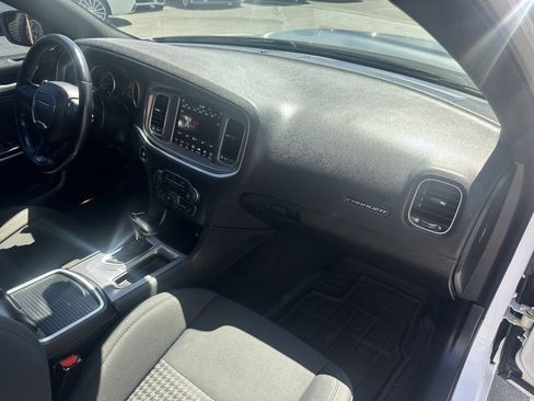 Used 2019 Dodge Charger GT image 21