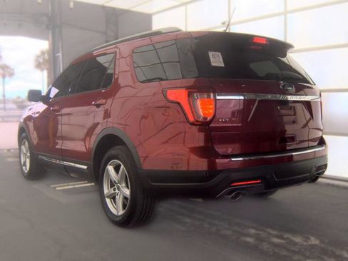 Used 2018 Ford Explorer XLT w/ Equipment Group 202A FWD image 7