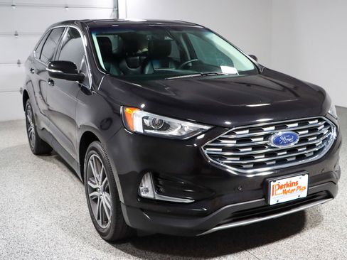 Used 2021 Ford Edge Titanium image 5