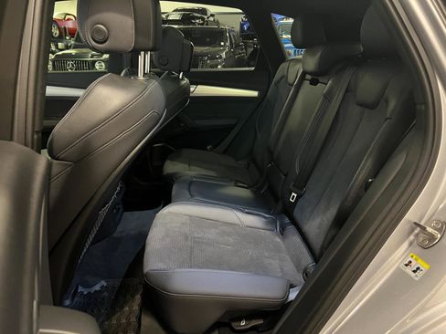 Used 2024 Audi Q5 e Premium Plus AWD/4WD image 31