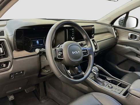 Used 2023 Kia Sorento S w/ Panoramic Sunroof Package image 18