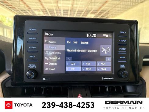 Used 2021 Toyota RAV4 XLE w/ Convenience Package FWD image 17