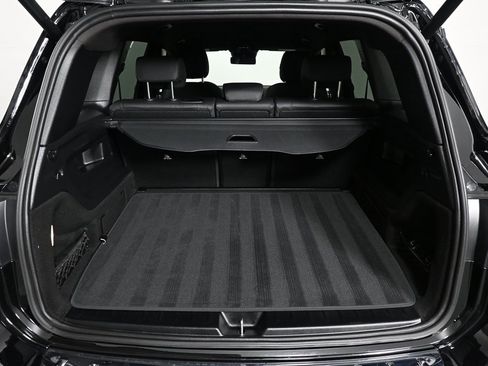 Certified 2025 Mercedes-Benz GLB 250 image 29