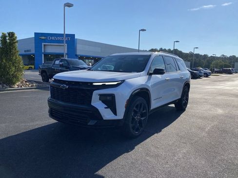 Used 2024 Chevrolet Traverse RS AWD/4WD image 4