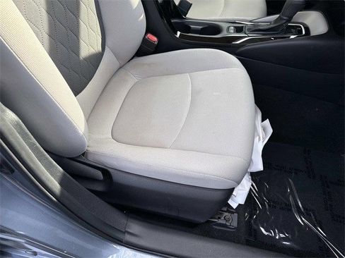 Used 2022 Toyota Corolla LE image 10