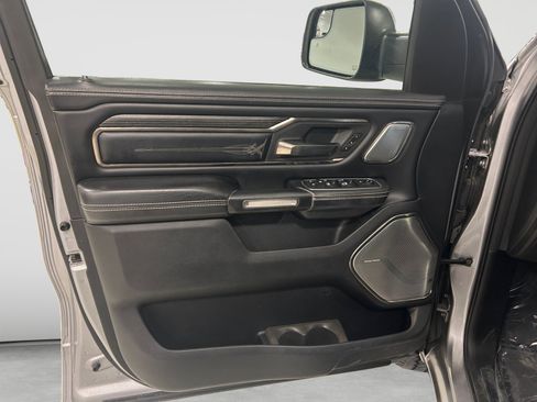 Used 2019 RAM 1500 Limited RWD image 10