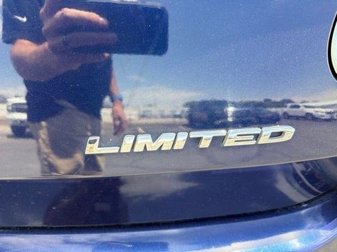 Used 2011 Ford Taurus Limited w/ 303A Rapid Spec Order Code FWD image 10