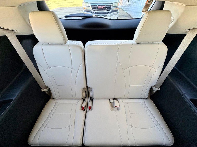 Used 2023 Buick Enclave Essence w/ Experience Buick Package FWD image 13