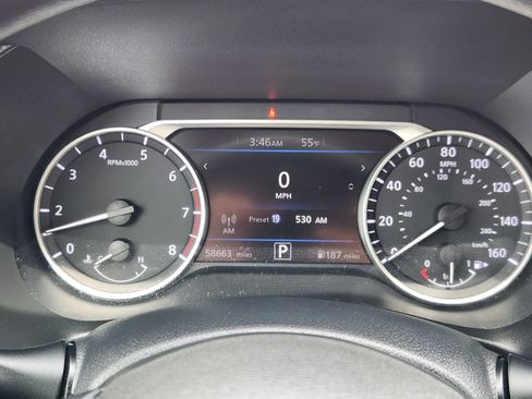 Used 2024 Nissan Sentra SV FWD image 15