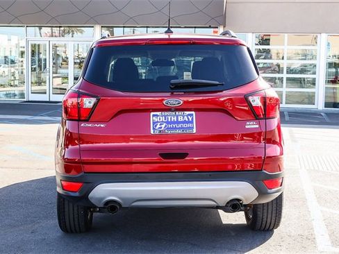 Used 2019 Ford Escape SEL image 5