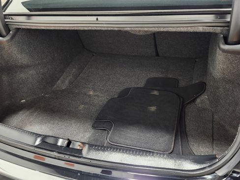 Used 2020 Chrysler 300 Touring w/ Driver Convenience Group image 22