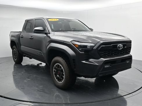 Used 2024 Toyota Tacoma TRD Off-Road AWD/4WD image 2