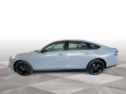 Used 2025 Honda Accord SE image 5