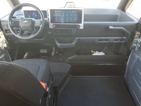 New 2025 Chevrolet Brightdrop 400 w/ Battery Pack, Max Range AWD/4WD image 14