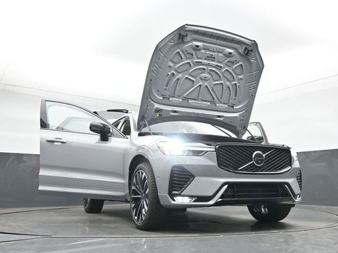 New 2026 Volvo XC60 B5 Ultra w/ Climate Package AWD/4WD image 56