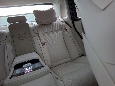 Certified 2023 Genesis G90 3.5T image 20