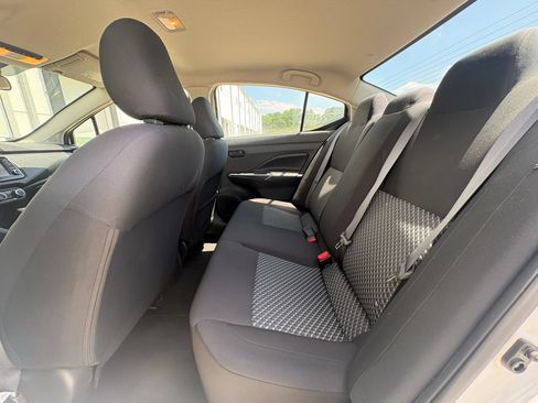 Used 2022 Nissan Versa S FWD image 24