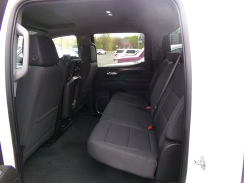 Used 2022 Chevrolet Silverado 1500 LT AWD/4WD image 34