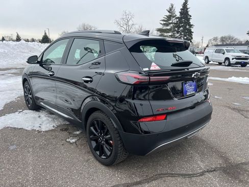 Certified 2023 Chevrolet Bolt EUV Premier w/ Sun & Sound Package FWD image 8