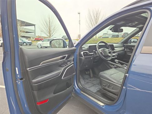 Certified 2023 Kia Telluride SX X-Line image 12