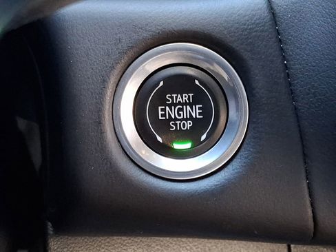 Used 2023 Chevrolet Suburban LT image 25