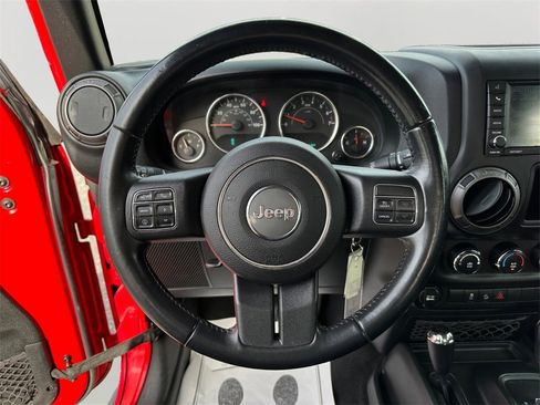 Used 2017 Jeep Wrangler Unlimited Sport w/ Connectivity Group image 19