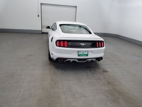 Used 2017 Ford Mustang Premium RWD image 6