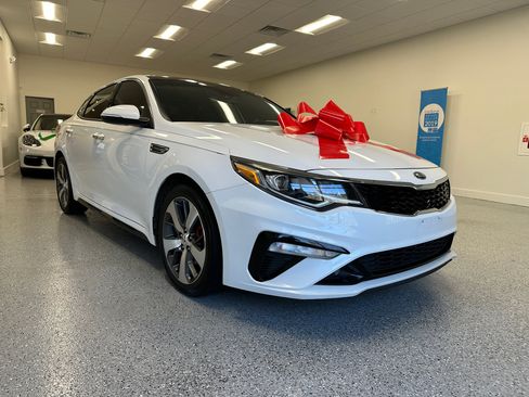 Used 2019 Kia Optima S w/ S Panoramic Sunroof Package image 10