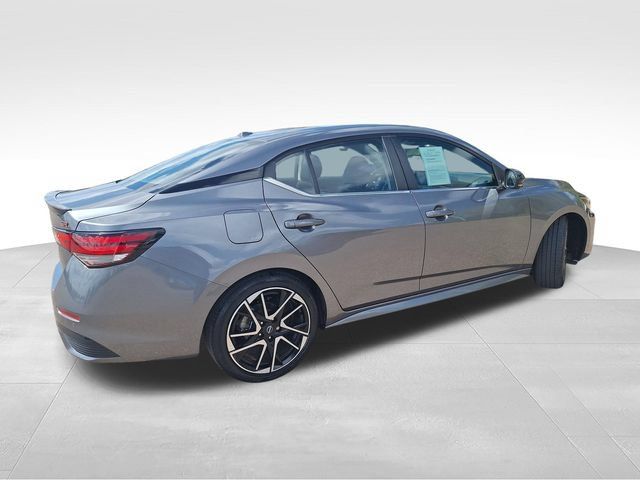 Certified 2024 Nissan Sentra SR w/ SR Premium Package FWD image 8