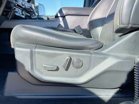 Used 2017 Ford F150 Raptor w/ Equipment Group 802A Luxury image 22