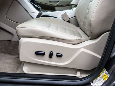 Used 2014 Ford C-MAX SEL w/ Equipment Group 301A FWD image 18
