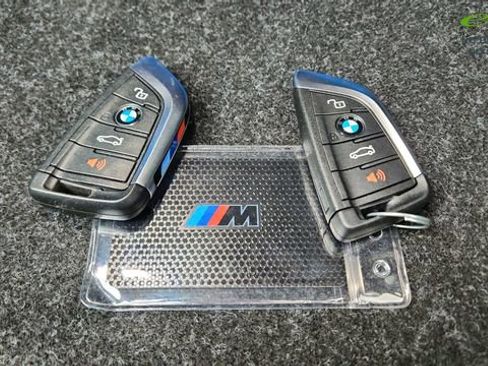 Used 2025 BMW M440i Coupe RWD image 57