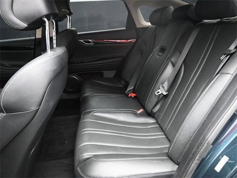 Used 2024 Genesis G80 2.5T image 18