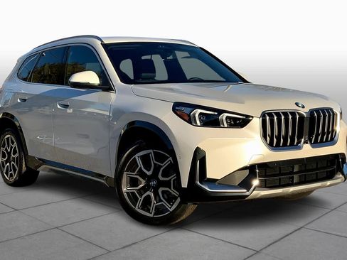 Certified 2025 BMW X1 xDrive28i w/ Technology Package image 2