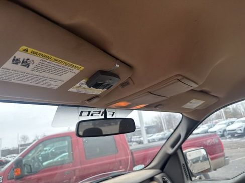 Used 2011 Ford F150 XLT w/ XLT Chrome Pkg image 24