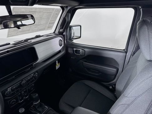 New 2026 Jeep Gladiator Sport image 24