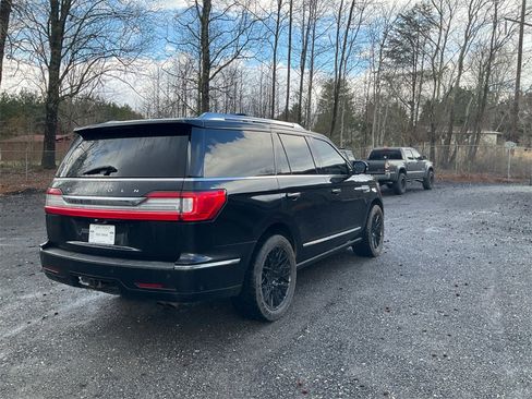 Used 2018 Lincoln Navigator Reserve w/ Technology Package image 5