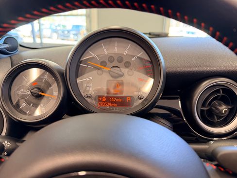 Used 2015 MINI Cooper S image 32