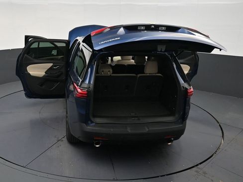Used 2023 Chevrolet Traverse LS FWD image 32