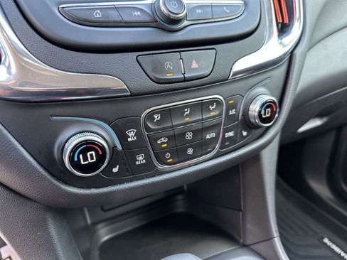 Used 2023 Chevrolet Equinox LT image 18