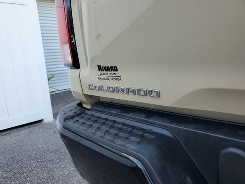 Used 2024 Chevrolet Colorado Z71 image 7