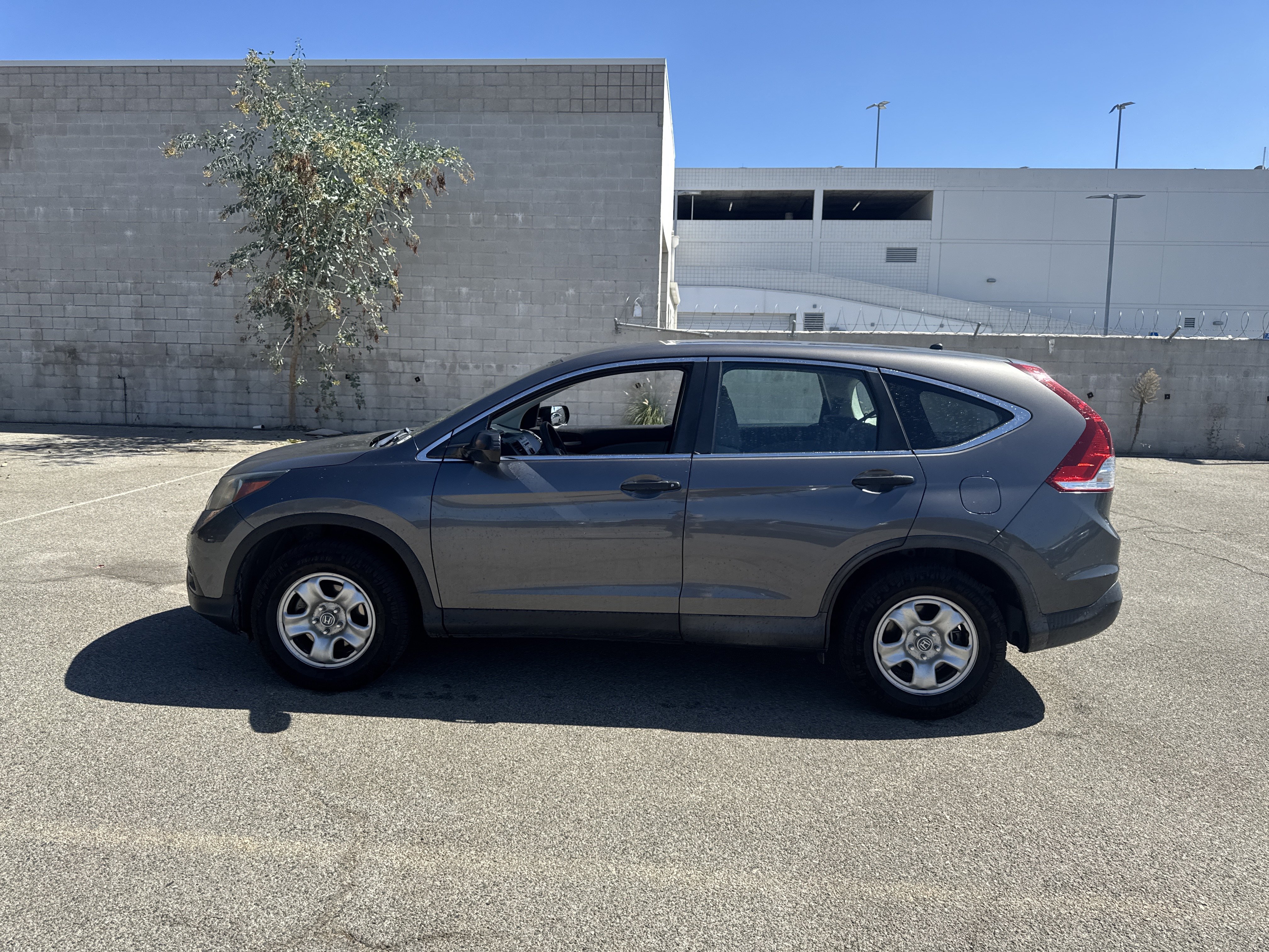 Used 2014 Honda CR-V LX image 7