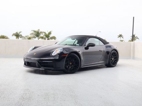Certified 2024 Porsche 911 Carrera RWD image 1