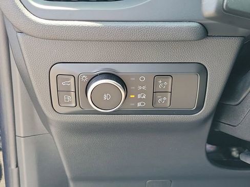 Certified 2025 Ford Escape SE FWD image 25