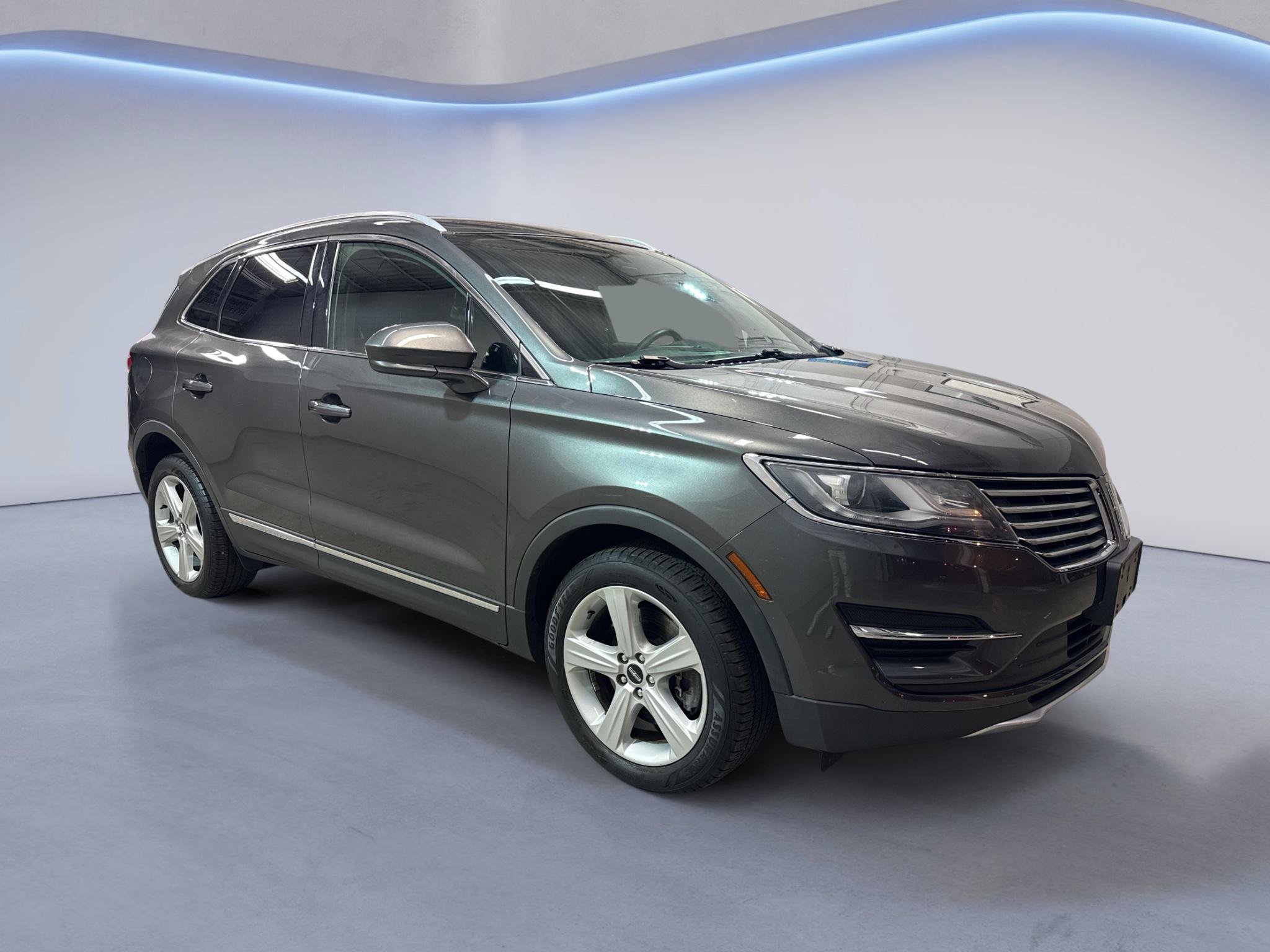 Used 2017 Lincoln MKC Premiere AWD/4WD image 1