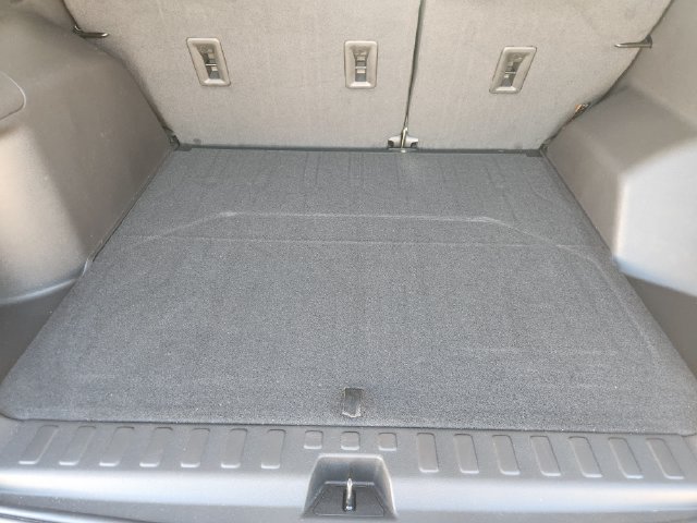 Used 2024 GMC Terrain SLT w/ Elevation Edition FWD image 33