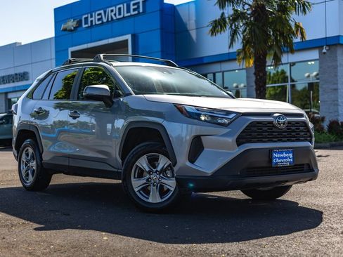 Used 2024 Toyota RAV4 XLE w/ Convenience Package AWD/4WD image 1
