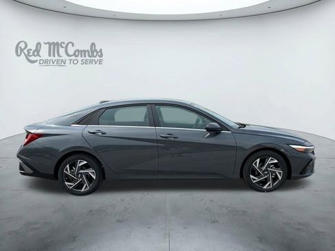 New 2024 Hyundai Elantra SEL w/ Convenience Package image 8